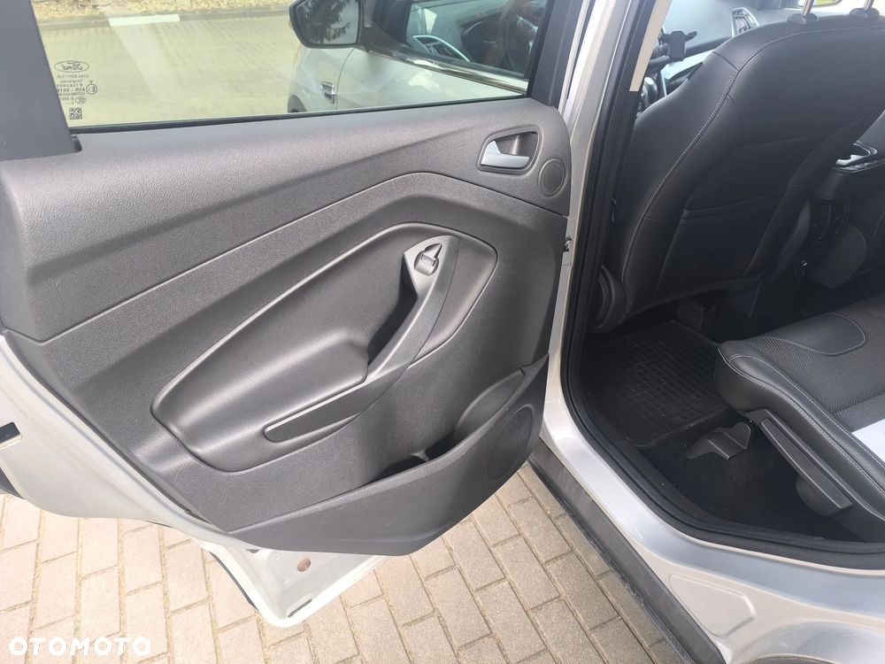 Ford Kuga 2.0 TDCi 4x4 SYNC - 7