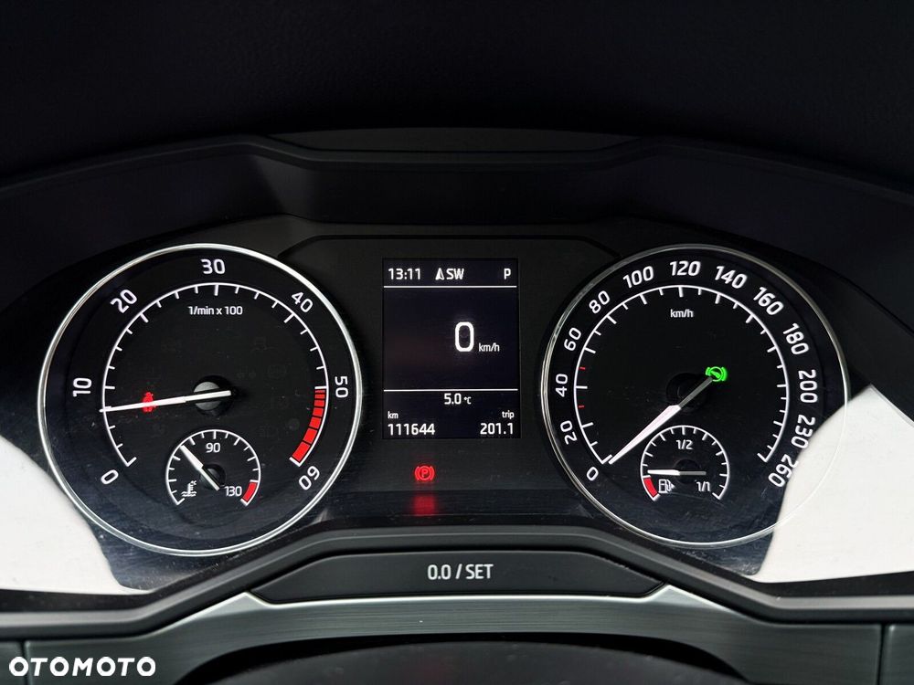 Skoda Superb 2.0 TDI SCR Style DSG - 22