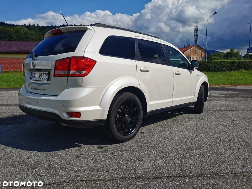 Fiat Freemont 2.0 Multijet Black Code AWD - 16