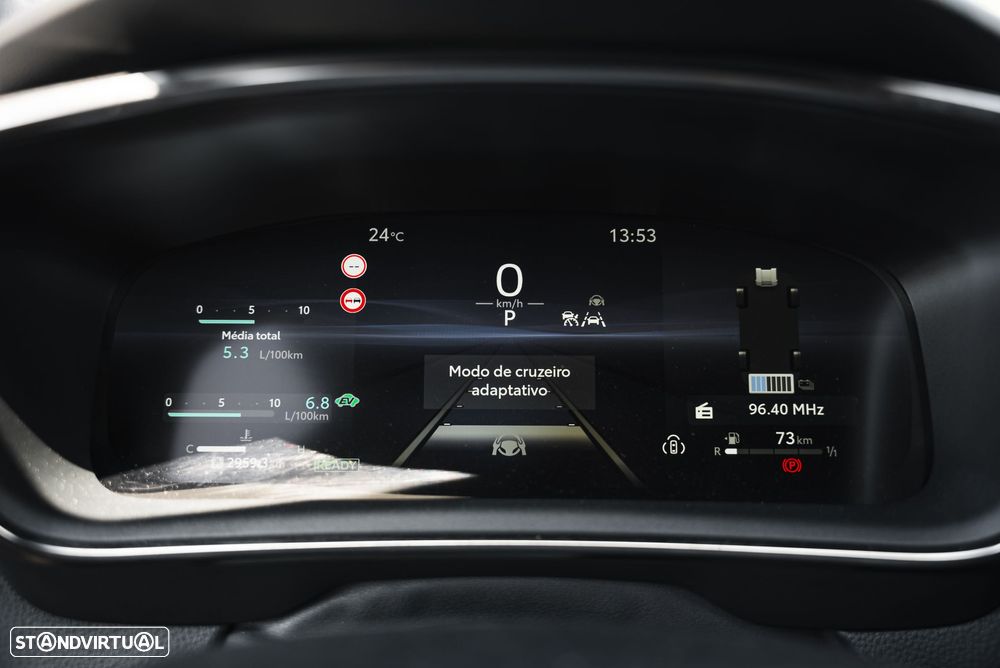 Toyota Corolla Touring Sports - 15