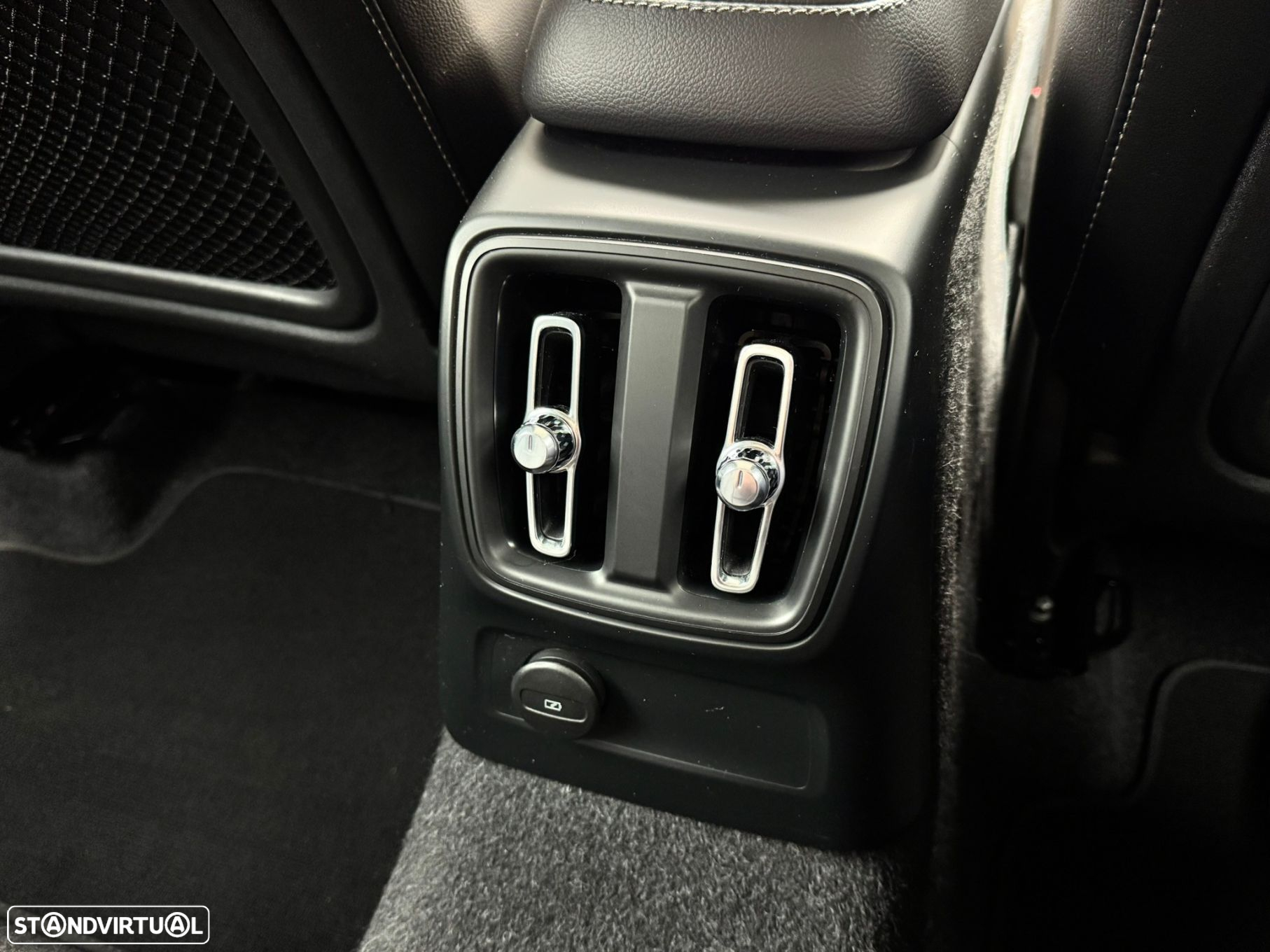 Volvo XC 40 1.5 T5 PHEV Inscription - 53