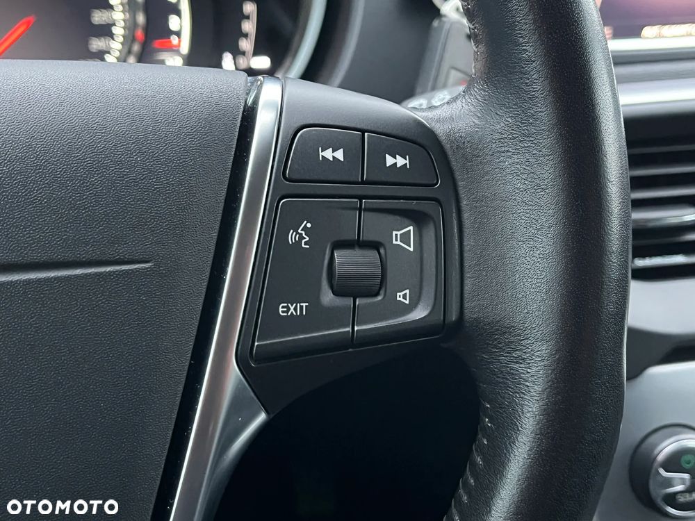 Volvo V40 T3 Drive-E Inscription - 32