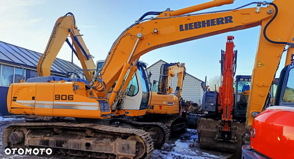 Liebherr R 906