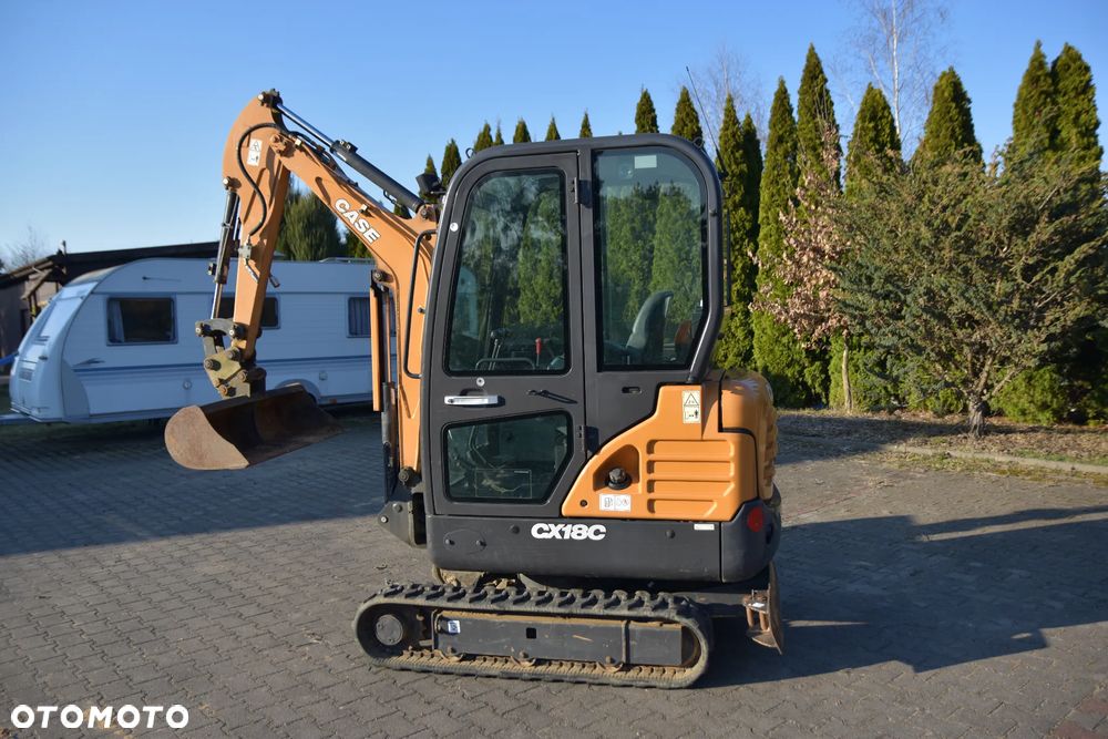 Case CX18C - 4