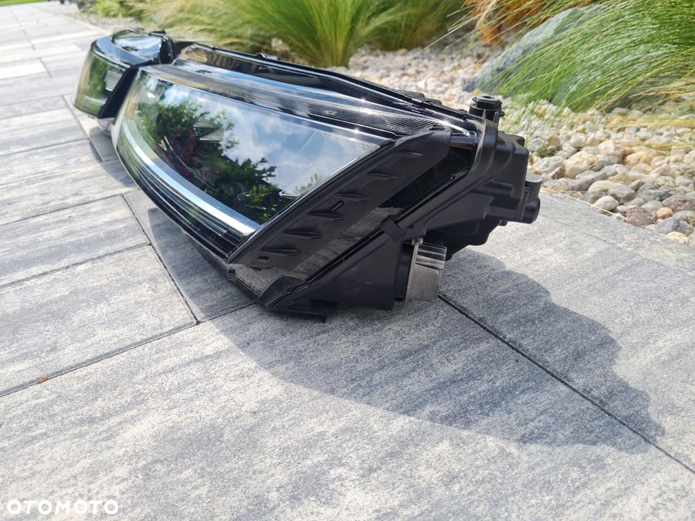 skoda octavia iv 4 kompletne lampy przód full led 5e4941015 5e4941016 - 6