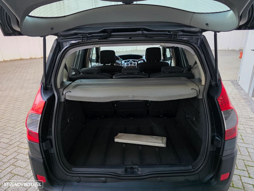 Renault Scénic 1.5 dCi Dynamique S - 57