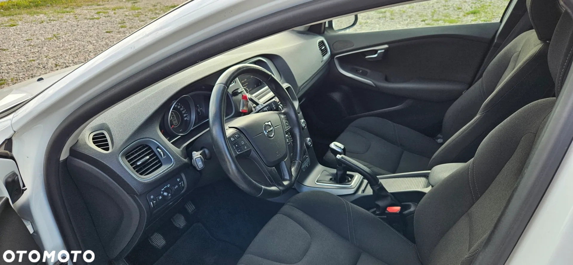 Volvo V40 D2 - 13