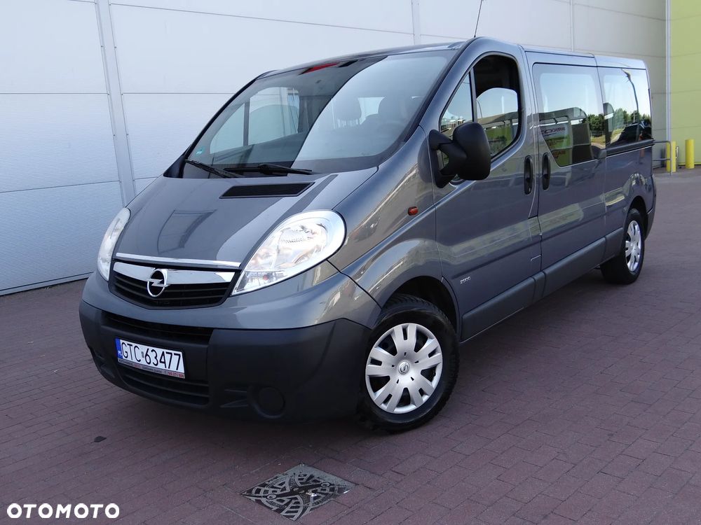 Opel Vivaro - 1