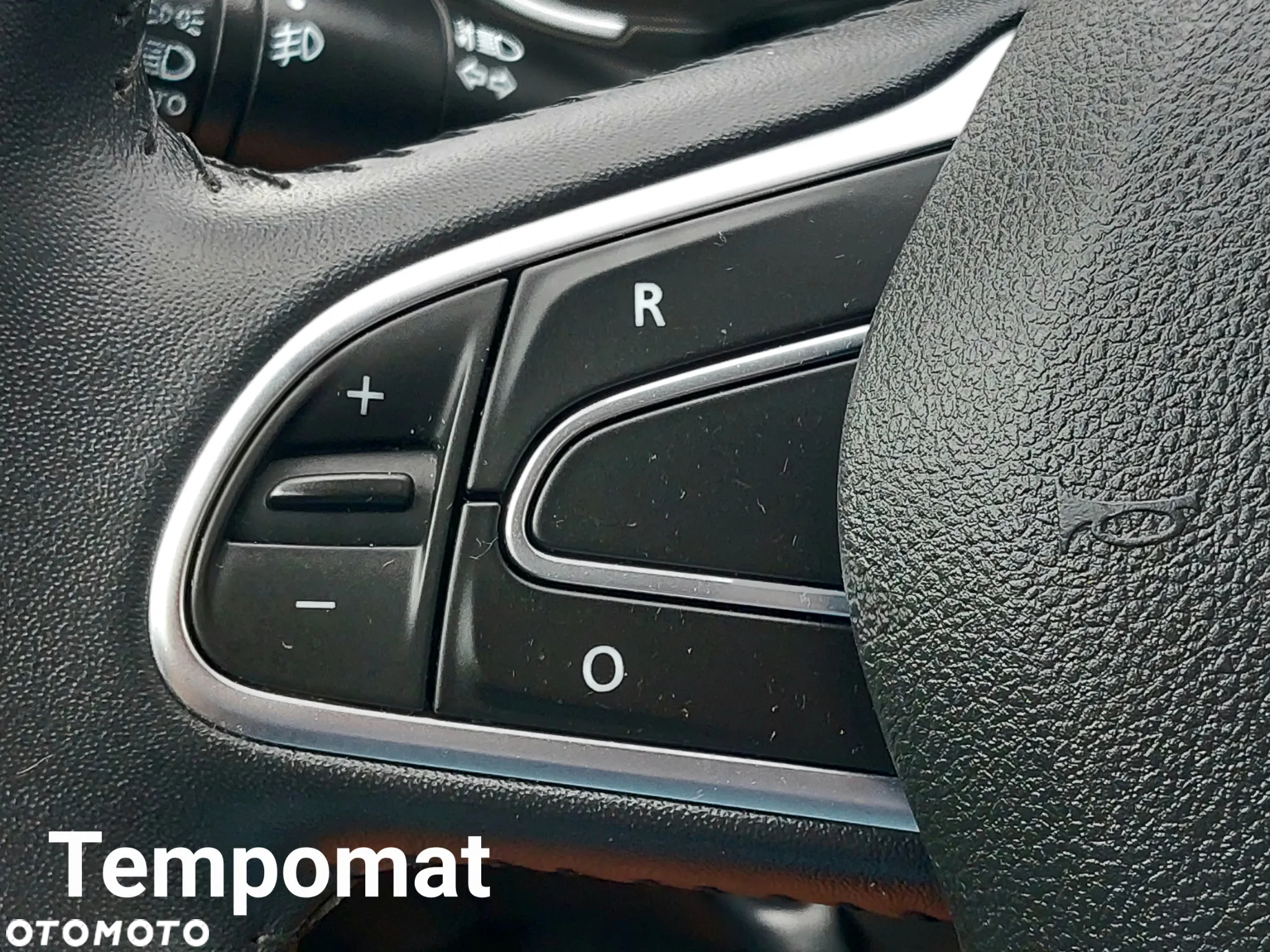Renault Megane 1.2 Energy TCe Limited - 38