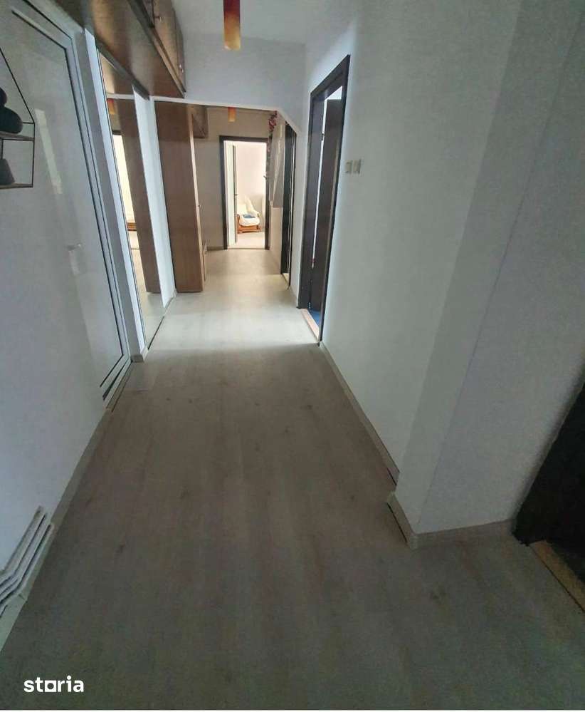Apartament 3 camere in B-dul Garii, decomandat, 2 bai, balcon, beci! — fotografia 3