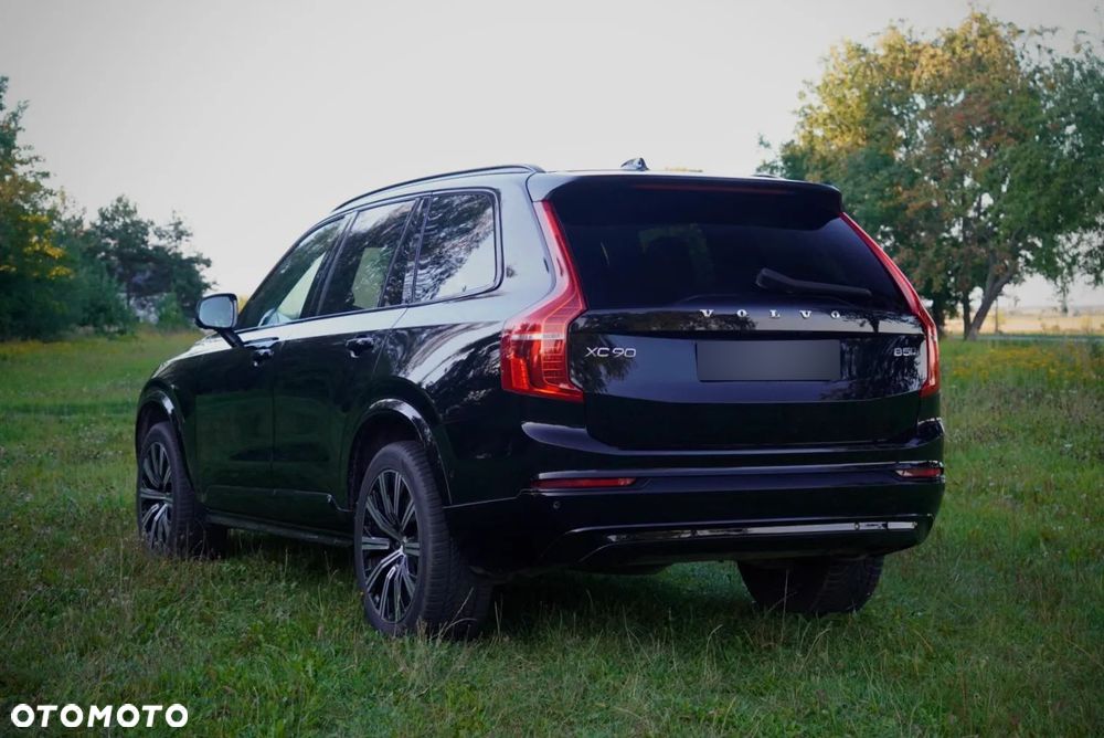 Volvo XC 90 B5 D AWD Ultimate Dark 7os - 2