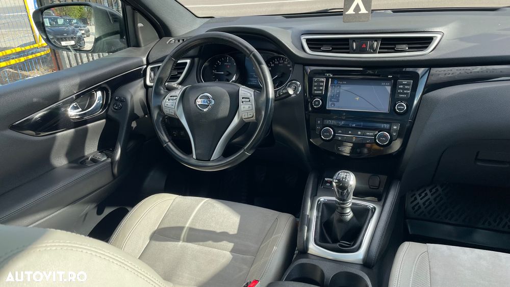 Nissan Qashqai 1.6 DCI Start/Stop Tekna - 16