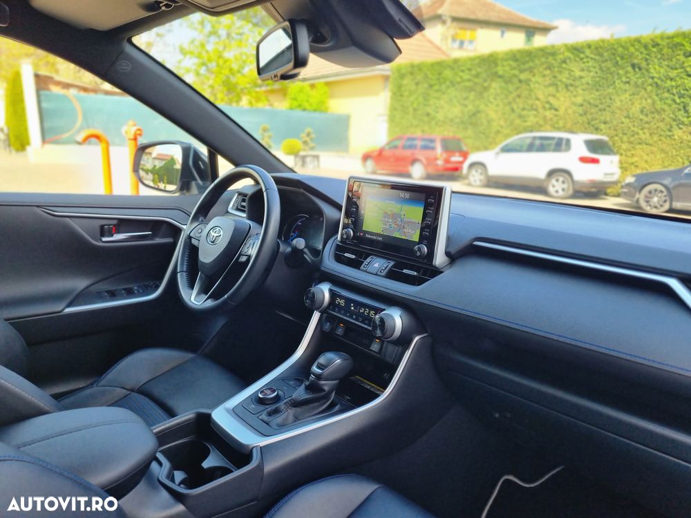 Toyota RAV4 2.5 VVT-iE 4x4 Luxury - 13