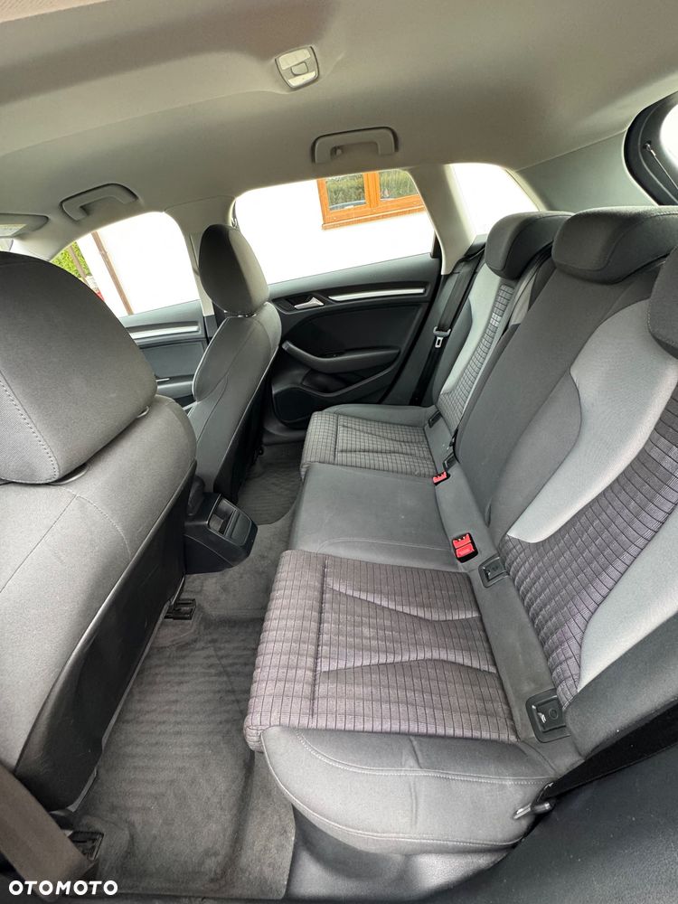 Audi A3 Sportback 2.0 TDI (clean diesel) Attraction - 8