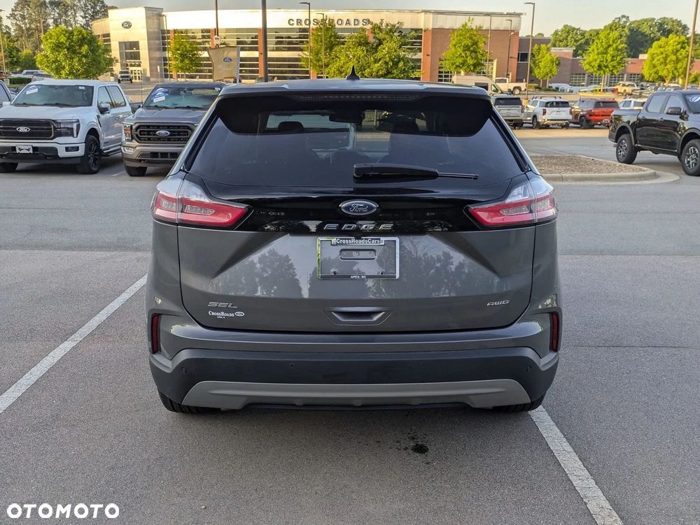 Ford Edge - 4