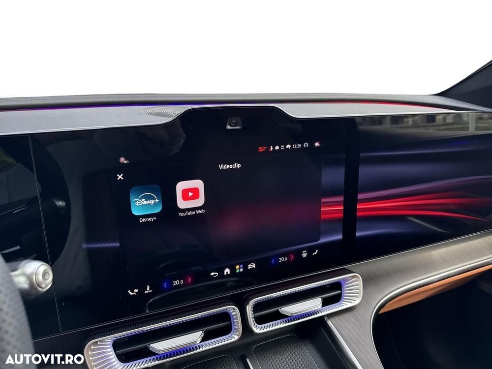 Mercedes-Benz GLC - 24