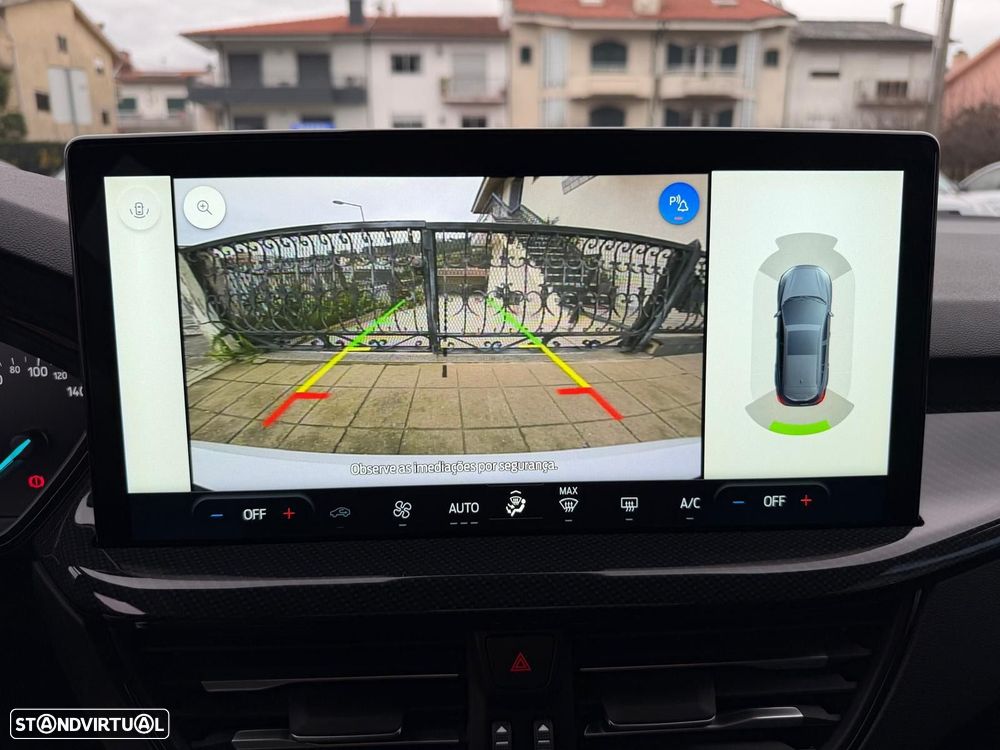 Ford Focus 1.0 EcoBoost MHEV ST-Line - 26