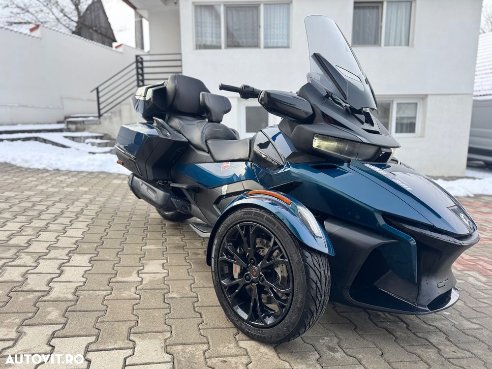 Can-Am Spyder - 5