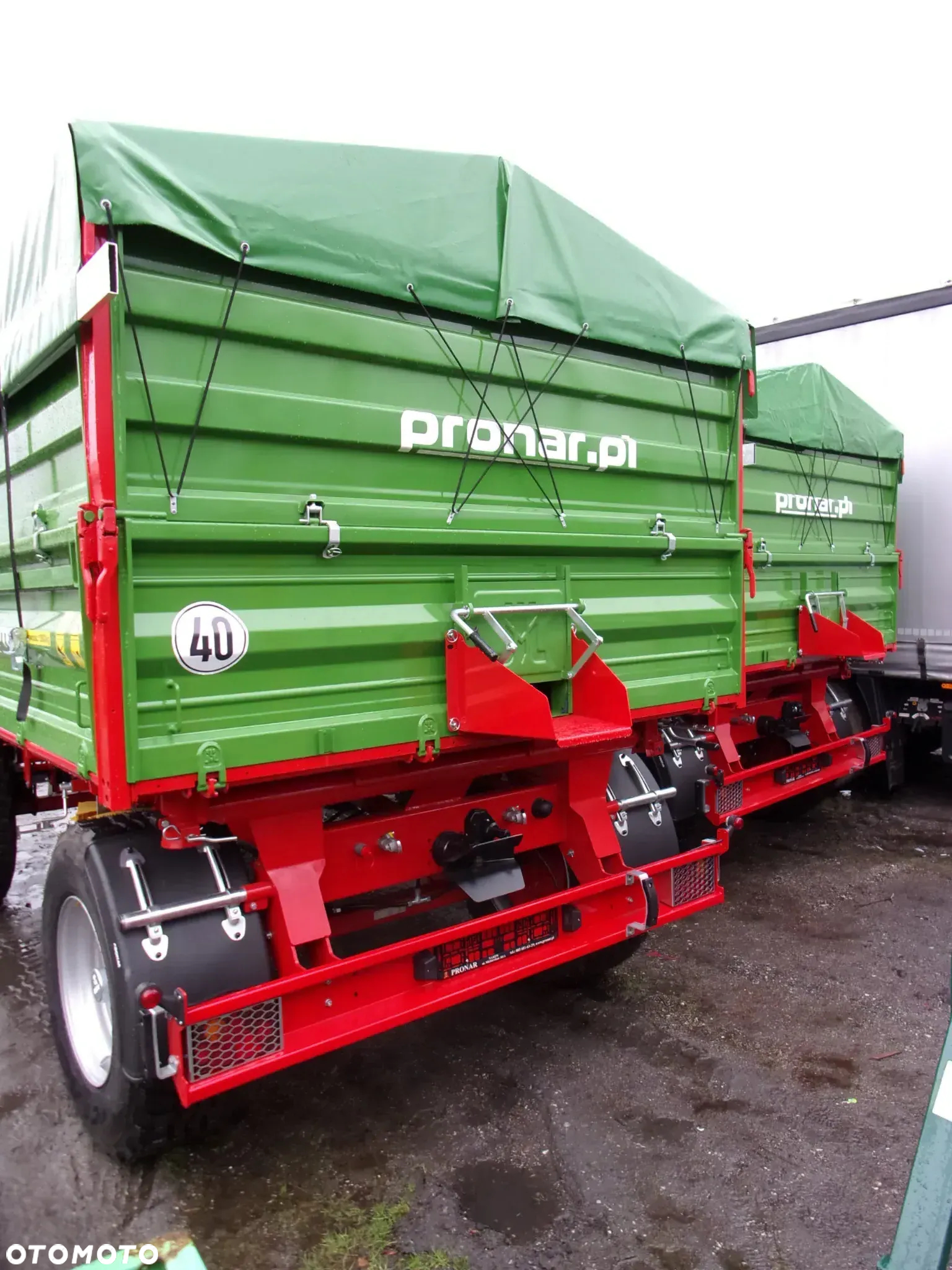Pronar Przyczepa dwuosiowa PT612 - 12 ton wywrotka z trójstronnym wywrotem - 16