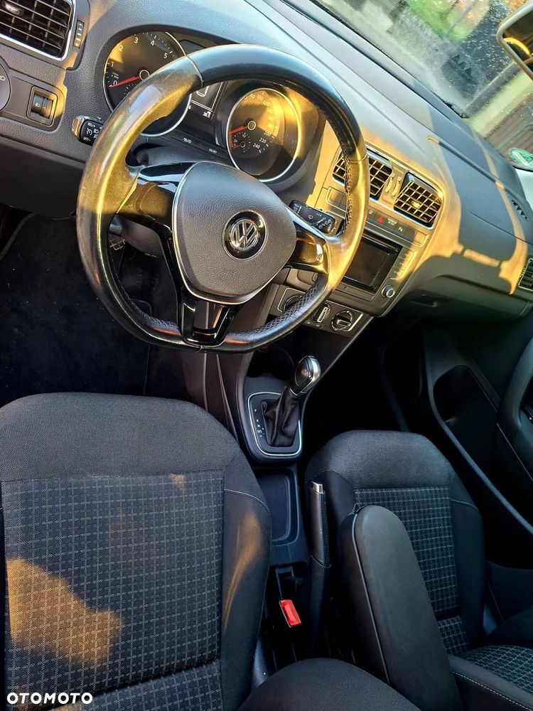 Volkswagen Polo - 10