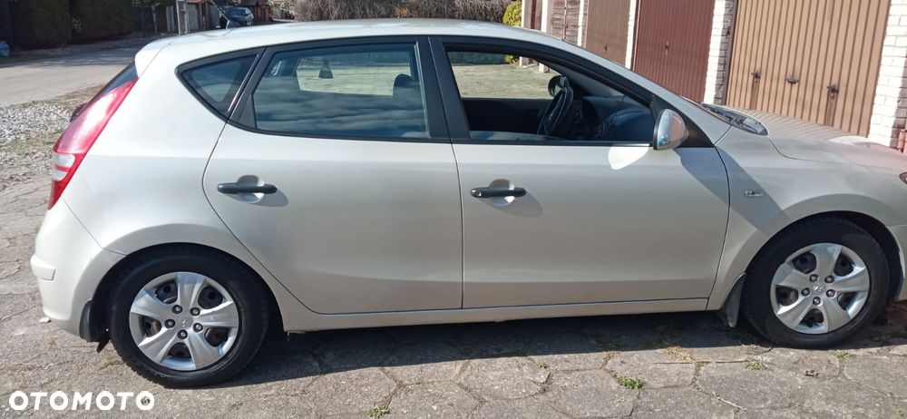 Hyundai i30 1.4 Base - 4