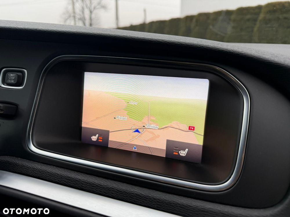 Volvo V40 D3 Momentum - 14