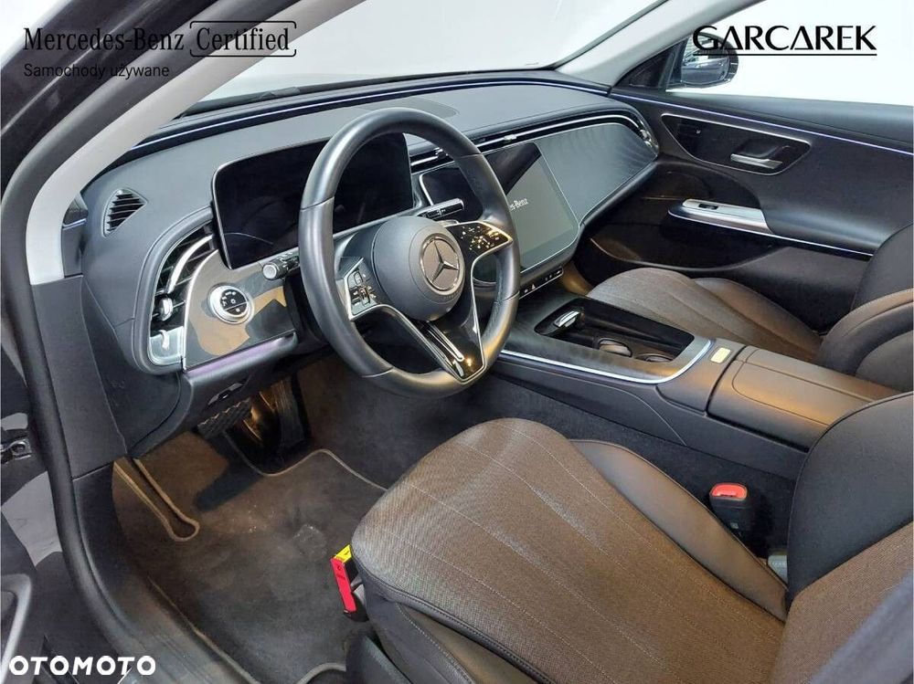 Mercedes-Benz Klasa E - 12