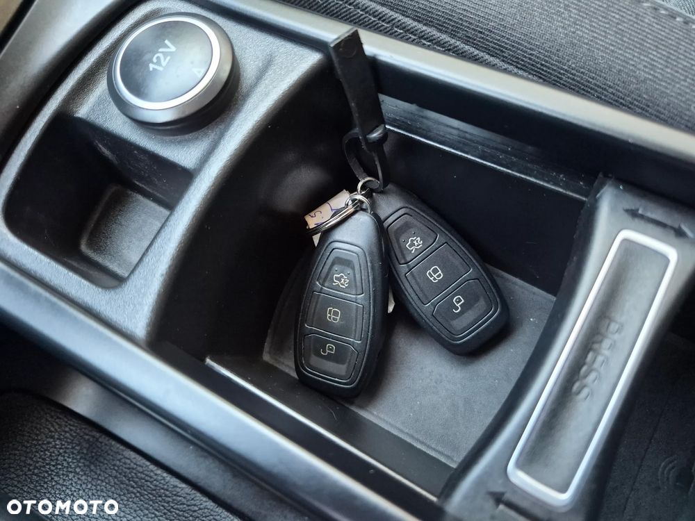 Ford C-MAX 1.5 EcoBoost Start-Stop-System Titanium - 18