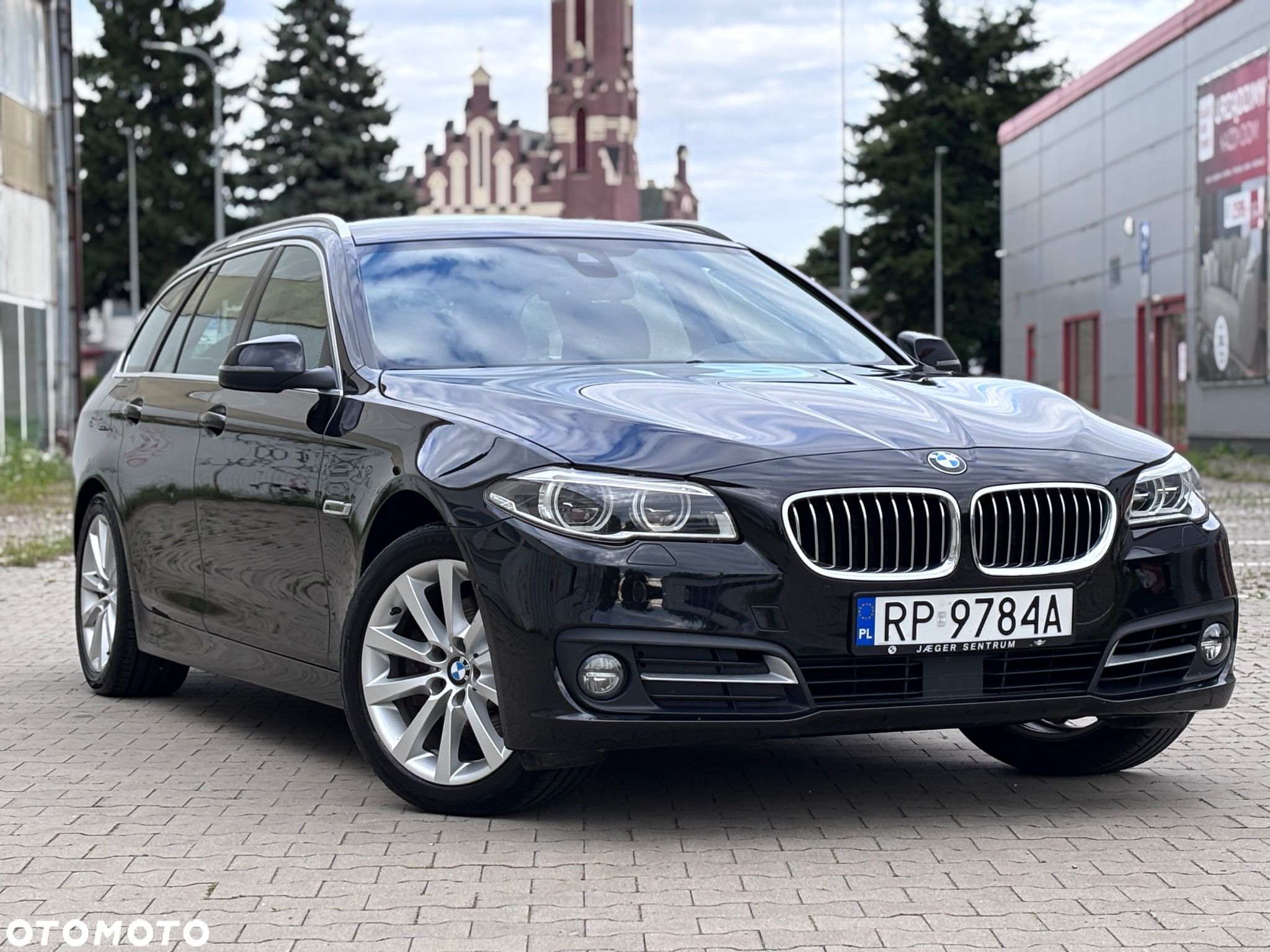 BMW Seria 5 520d xDrive - 1
