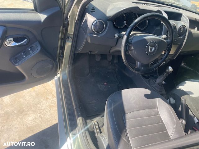 Dezmembrez Dacia Duster 2016 Motor 1.2 TCE Euro 6 - 3
