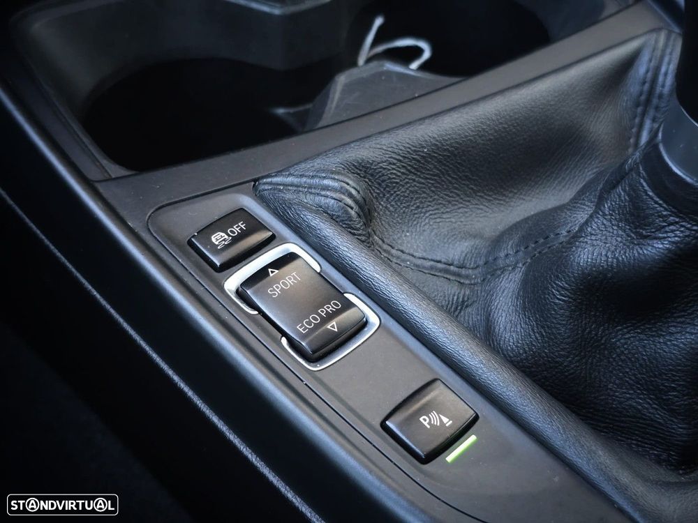 BMW 118 d xDrive Pack M - 26