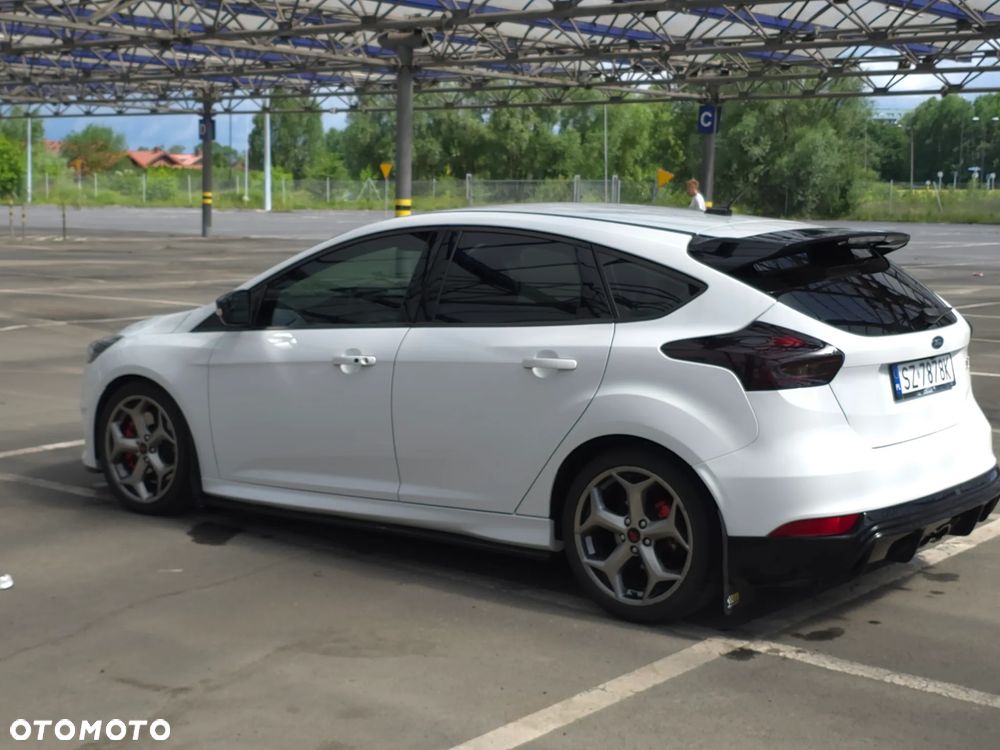 Ford Focus - 4