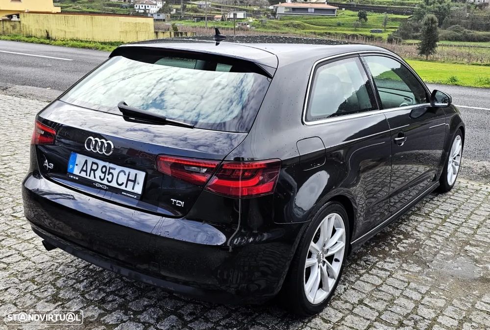 Audi A3 1.6 TDI ultra Attraction - 2