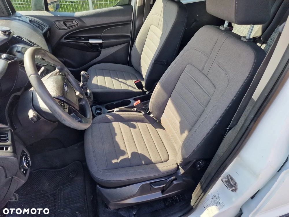 Ford Transit Connect - 11