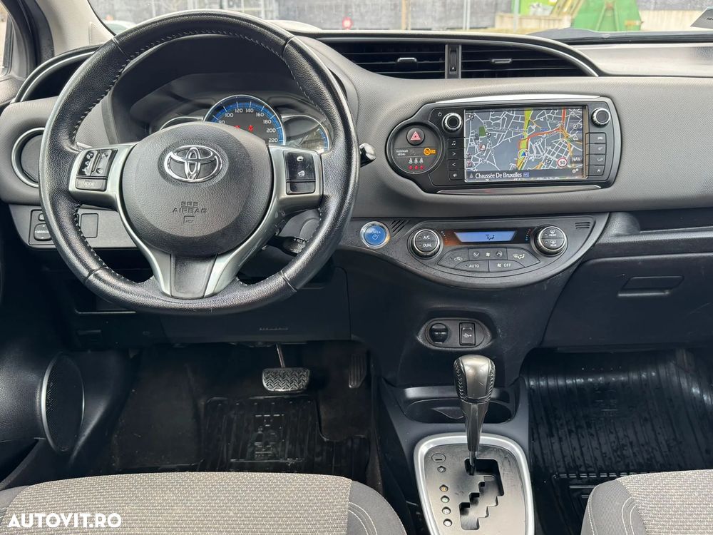 Toyota Yaris 1.5 VVT-i Style - 11