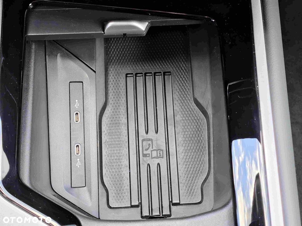 Volkswagen Passat - 26