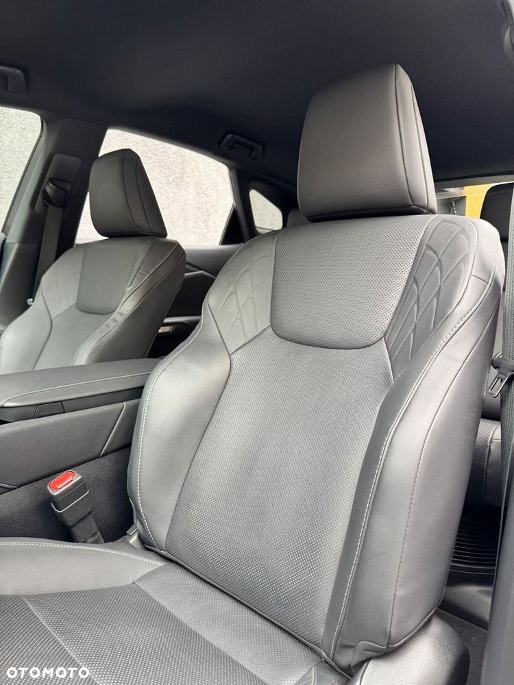 Lexus RX - 11
