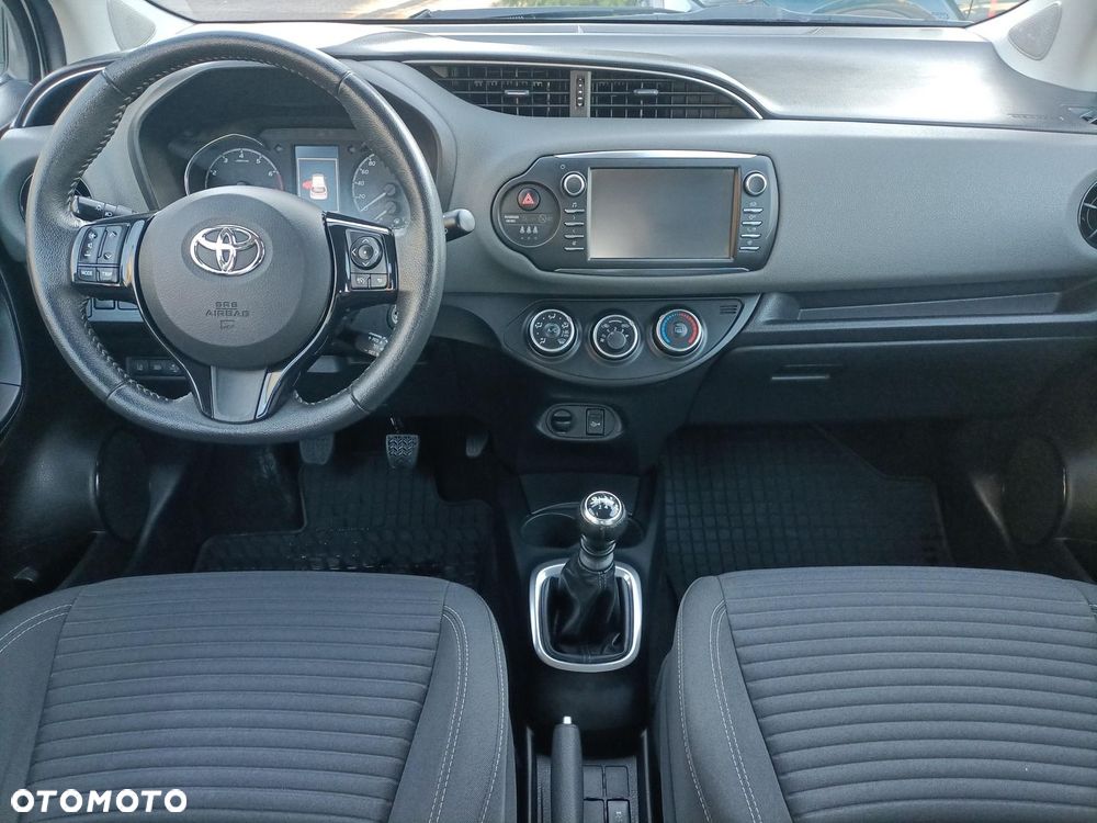 Toyota Yaris - 8