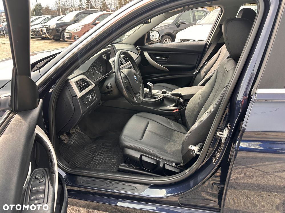 BMW Seria 3 318d Blue Performance Sport Line - 6