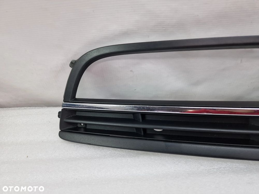 VW PASSAT B7 3AA 10-14 LEWA / PRAWA KRATKA BOCZNA ZDERZAKA PRZEDNIEGO PRZÓD Z OPCJĄ CZARNEJ LISTWY NA DOLE , NR 3AA853666 , 3AA853665 , NR AUKCJI E/50 - 7