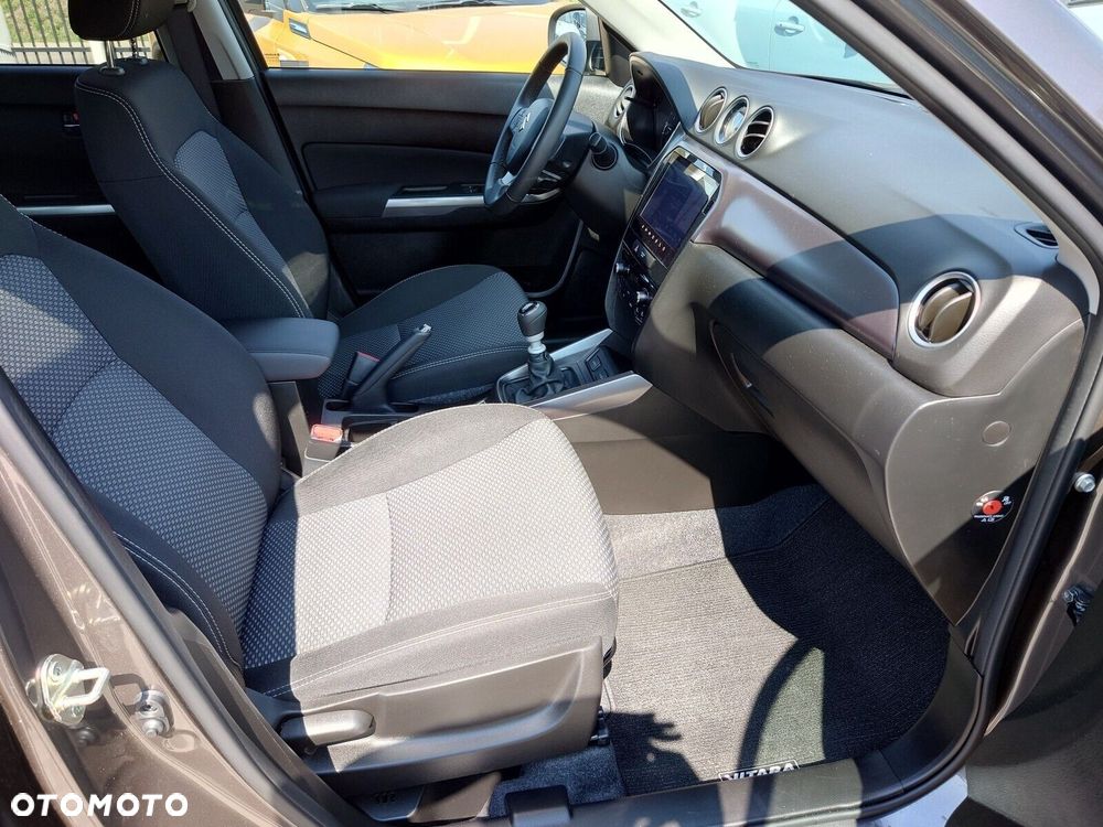 Suzuki Vitara 1.4 Boosterjet mHEV Premium Plus 2WD - 22