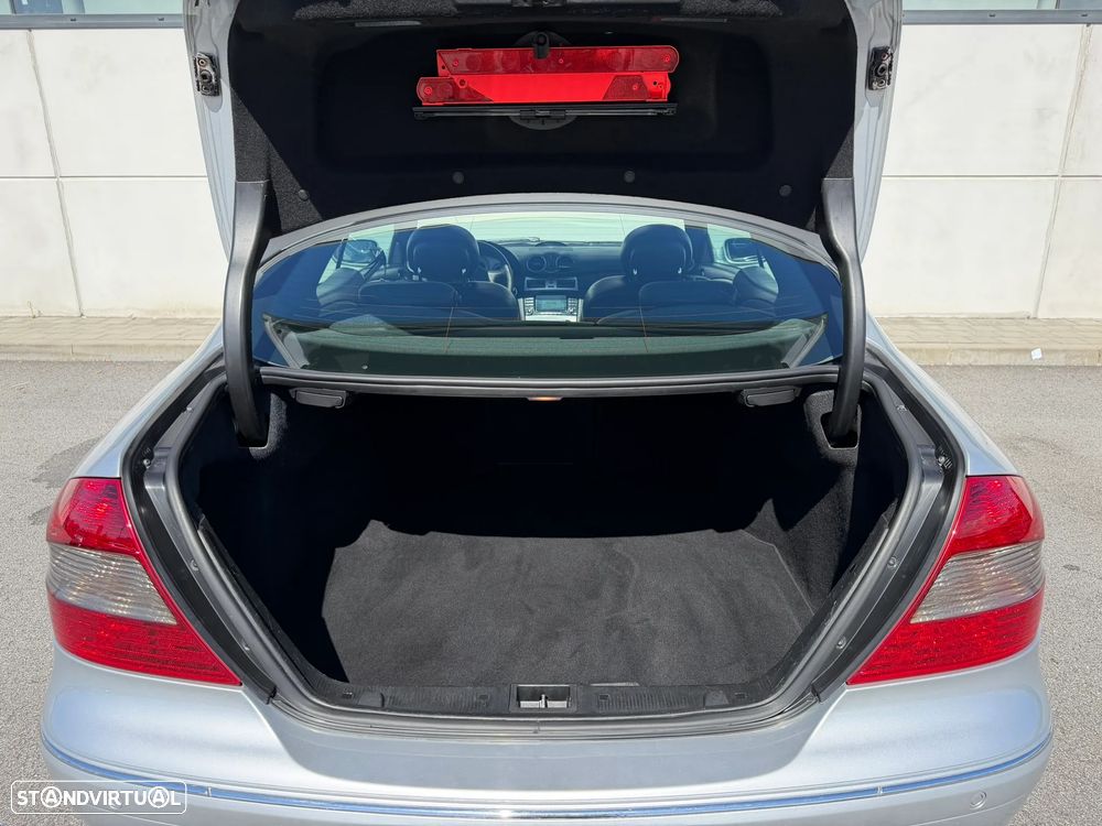 Mercedes-Benz CLK 220 CDI Avantgarde Sport Edition - 42