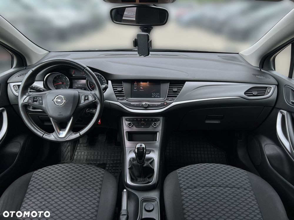 Opel Astra - 9