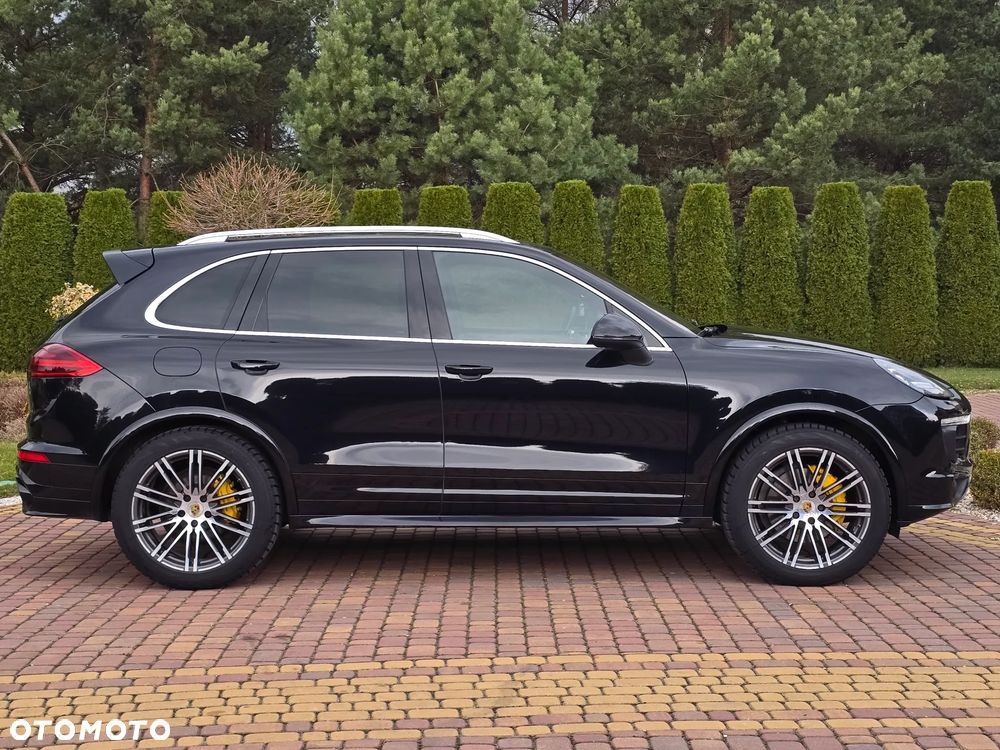 Porsche Cayenne S Diesel Platinum Edition - 8