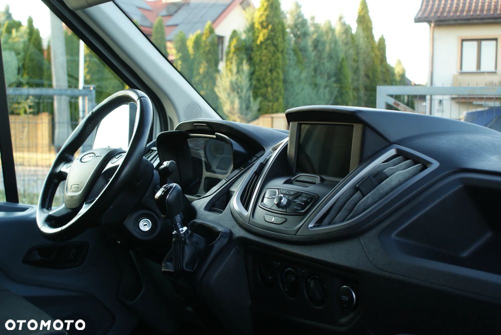 Ford Transit - 11