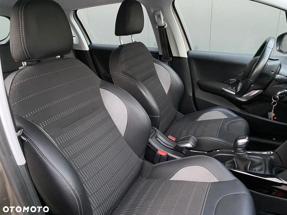 Peugeot 2008 PureTech 82 Active - 13