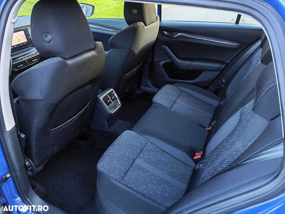Skoda Octavia 2.0 TDI DSG Style - 7