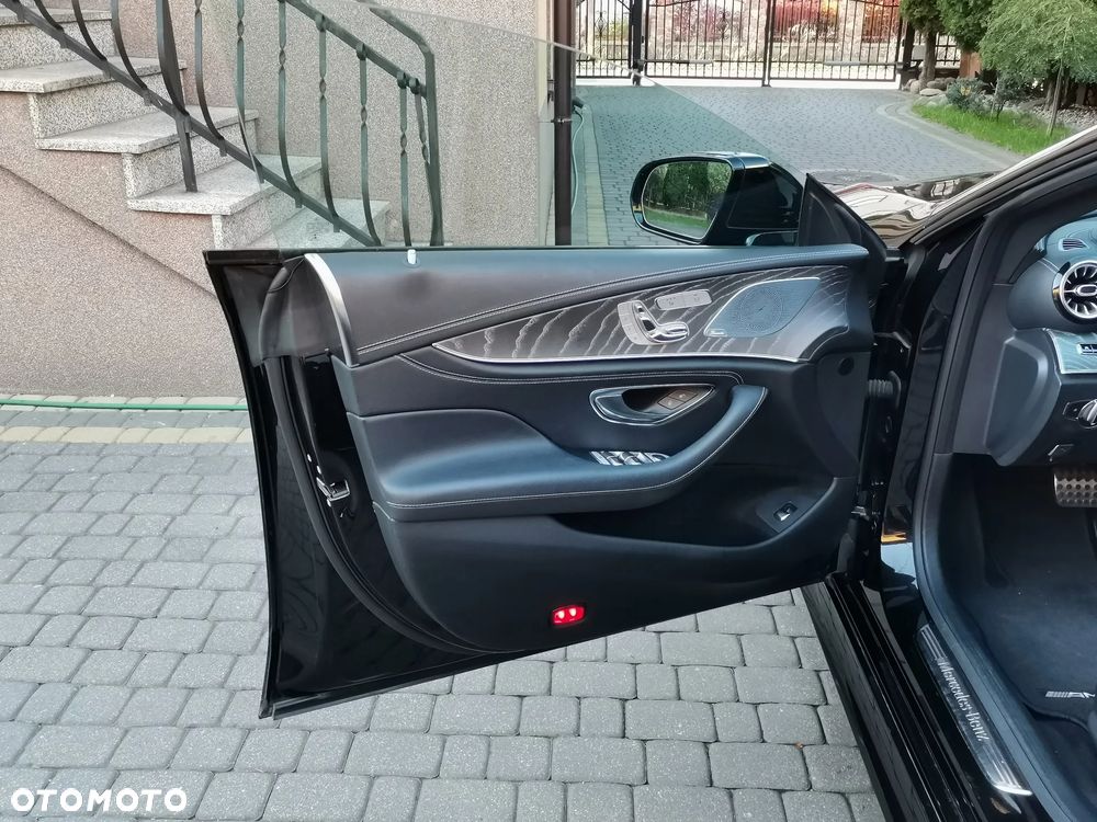 Mercedes-Benz CLS 300 d 9G-TRONIC AMG Line - 11