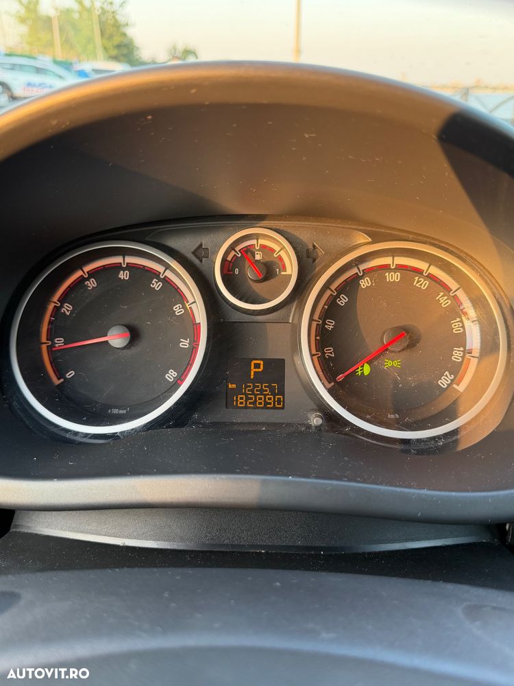 Opel Corsa - 4