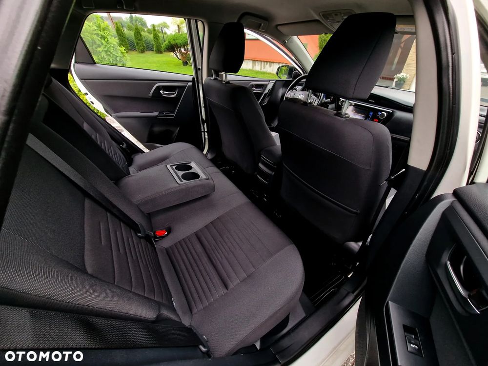 Toyota Auris Hybrid 135 Premium - 20